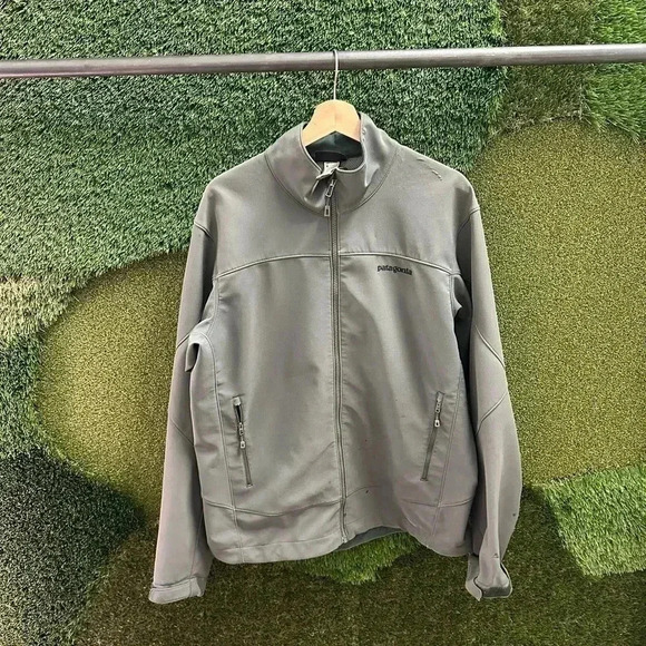 Patagonia  Zip-up Light Jacket Large - Picture 1 of 7